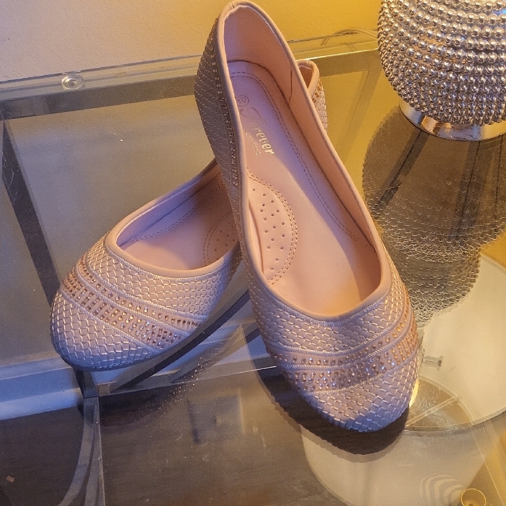 Forever 21 Blush Textured Loafers